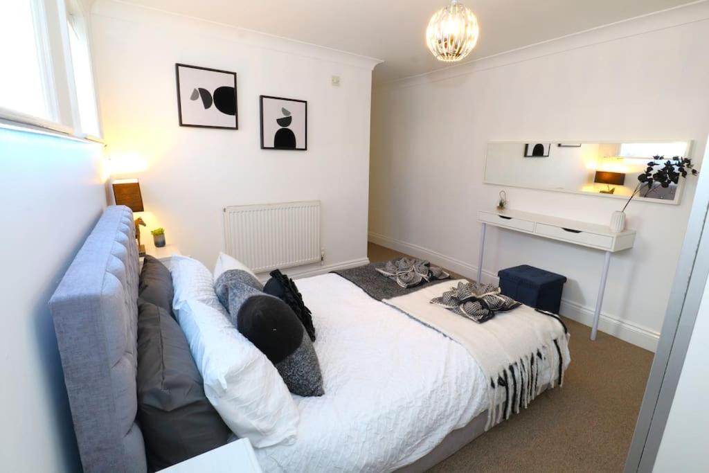 New Sunset Square Eastbourne 2 Bed Apartment, Long Stay Welcome 外观 照片